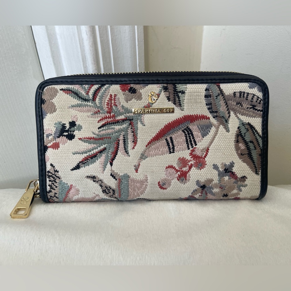 Spartina City Market Floral Vine Wallet EUC